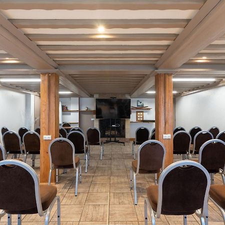 Eden Park Hotel Restaurant Pont-Évêque Eksteriør bilde